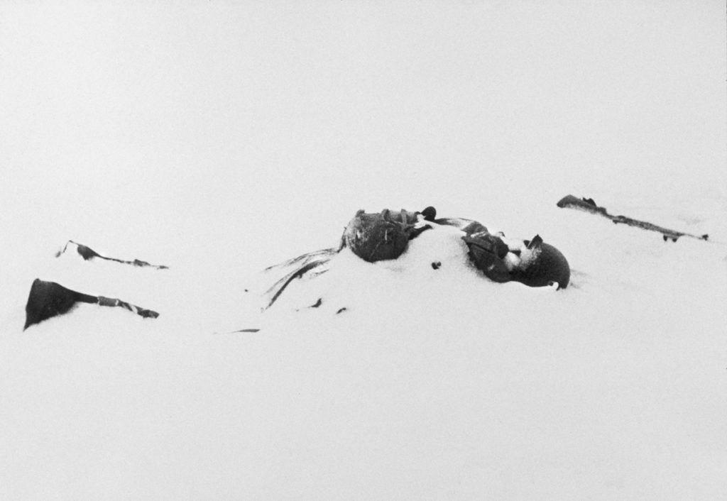 Tony Vaccaro Studio White Death, 1945